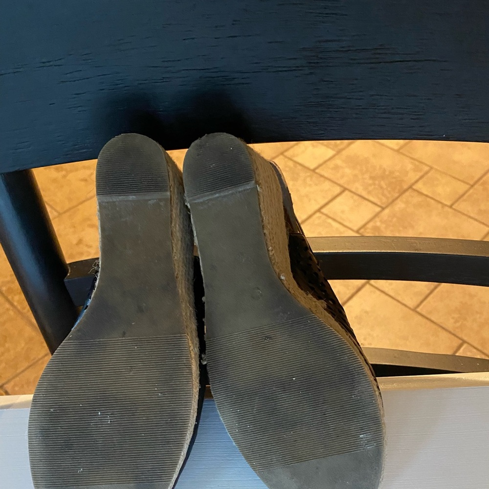 Size 7.5 black Diba Sandals - Picture 2 of 5